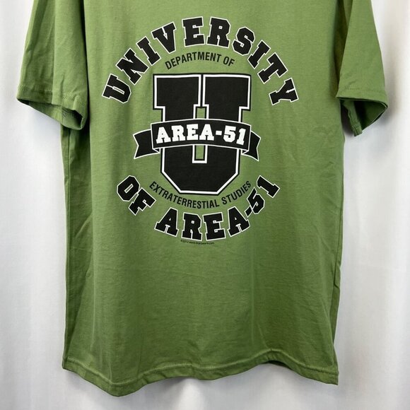 District Men’s Crew Neck Short Sleeve Area 51 T-Shirt Green/Multi M New - Picture 5 of 9